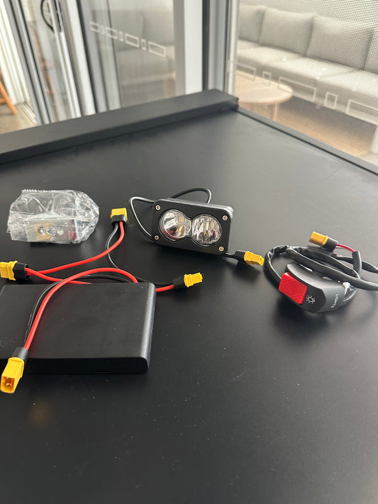 Battery powered Baja light